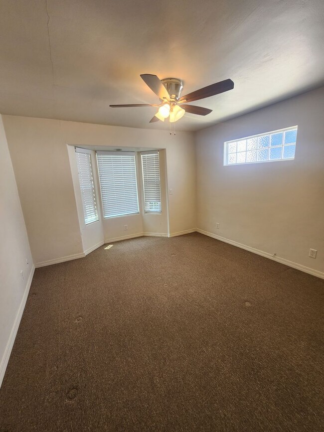 Building Photo - Cozy Cottage in Arroyo Grande