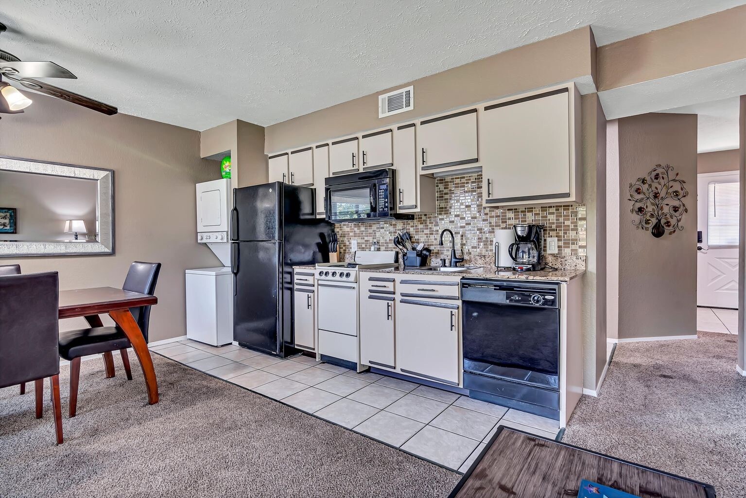 Building Photo - 40 Scenic Ct