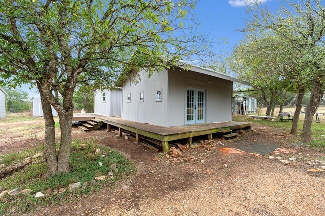 Building Photo - 1100 High Rd