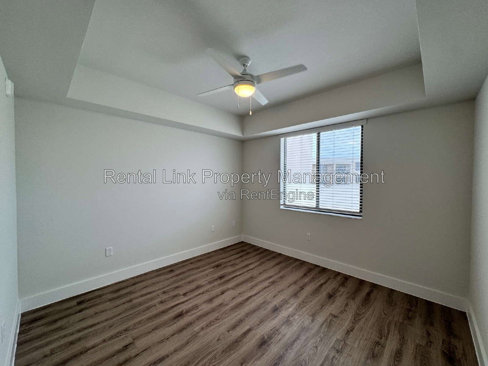 Building Photo - 414 Cape Coral Pkwy E
