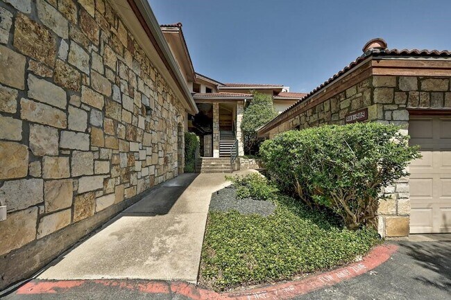 Building Photo - 1000 Liberty Park Dr