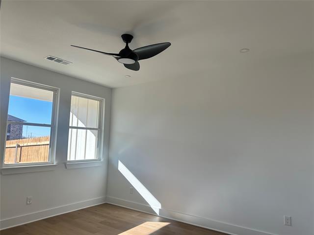 Building Photo - 523 Harris St