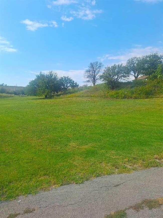 Building Photo - 337 Quanah Rd