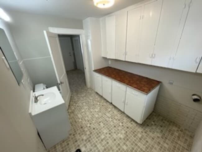 Building Photo - Coming soon! Charming 3-Bedroom, 1.5-Bathr...