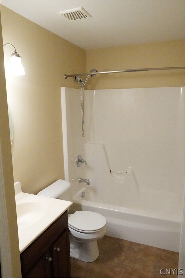 Building Photo - 5086 Minuteman Ln