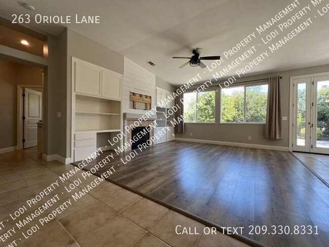 Building Photo - 263 Oriole Ln