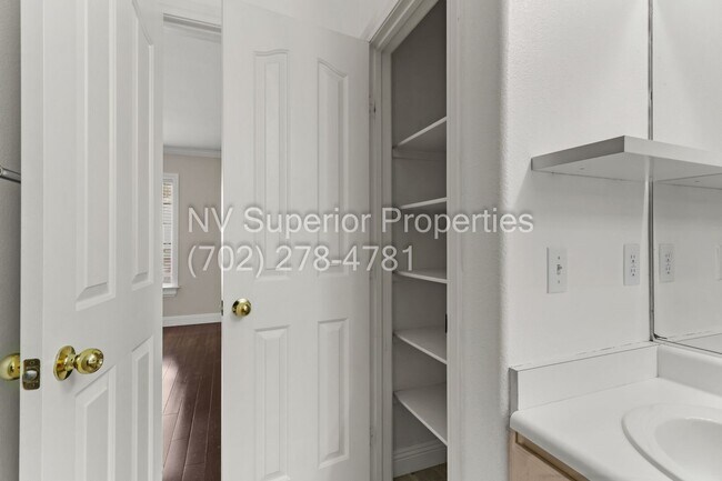 Building Photo - Henderson!! 3 Bedrooms!! 2 Car Garage!! Community Pool!! Spa!! Clubhouse!! Fitness Center