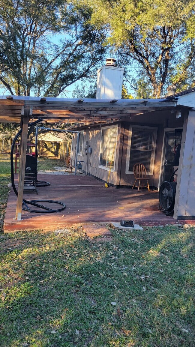 Building Photo - 2906 Whetrock Ln