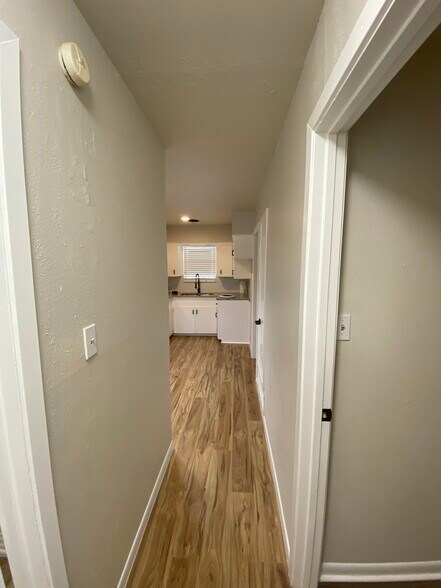 Building Photo - 207 Marston Ave