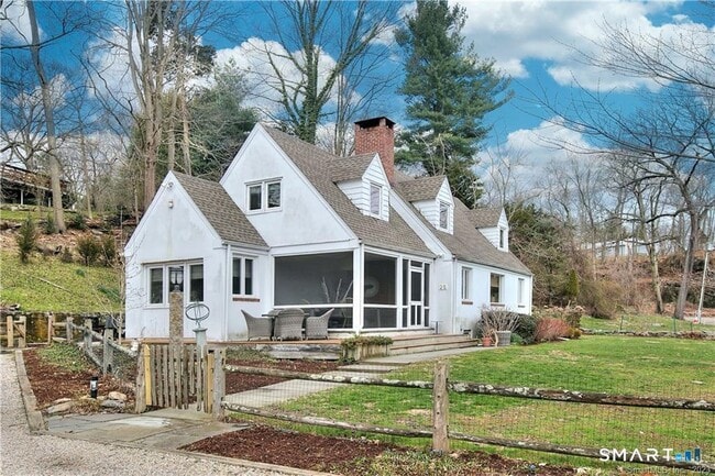 Building Photo - 28 Narrow Rocks Rd
