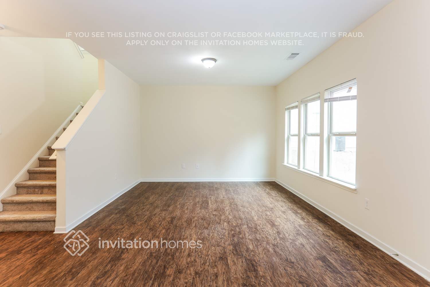 Building Photo - 2070 Stonebrook Dr