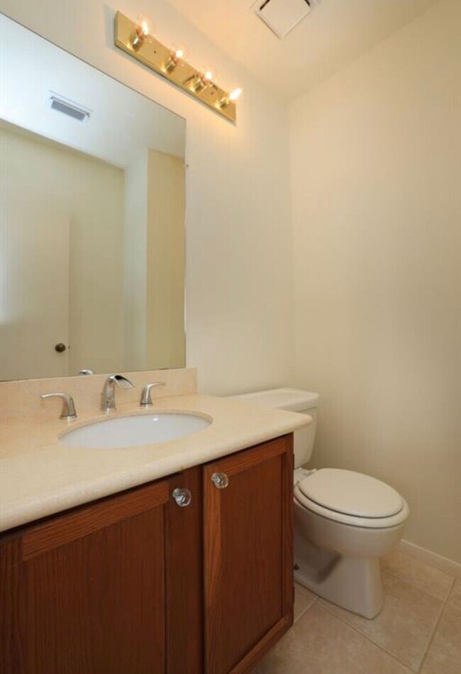 Building Photo - 10707 Williston Dr