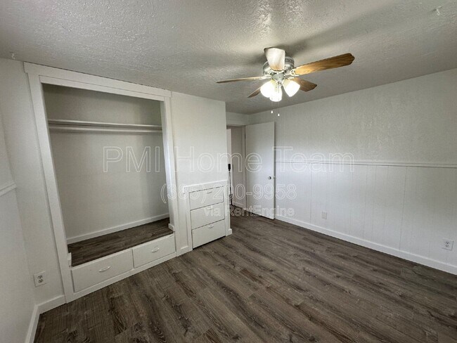 Building Photo - 256 9th St