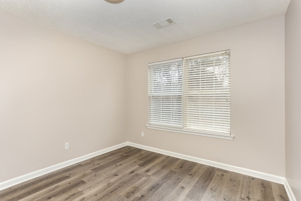 Building Photo - 340 Parkway Rd