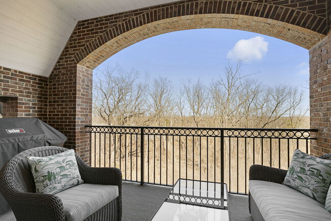 Building Photo - 1800 Amberley Ct