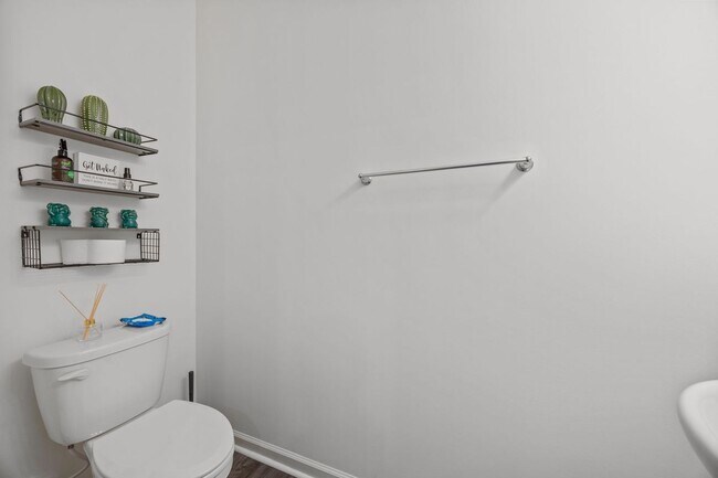 Building Photo - 422 Hacksaw Trl