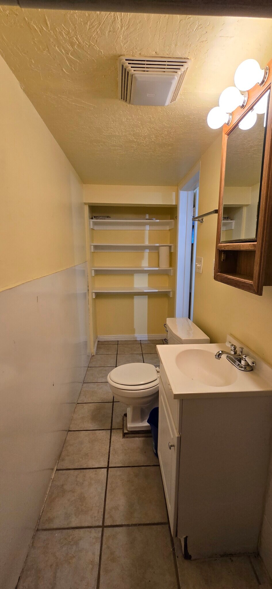 Building Photo - 1057 S 900 E