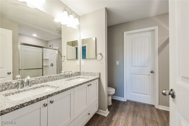 Building Photo - 1415 NW 37th Ave