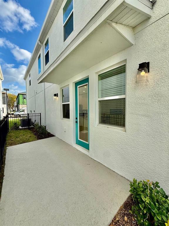 Building Photo - 2031 Wild Heron Ct