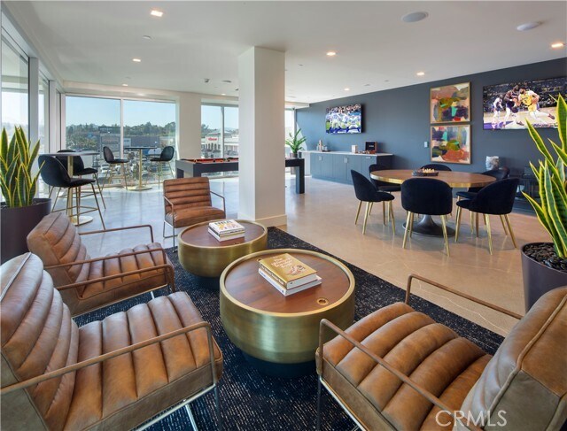 Building Photo - 6235 Topanga Canyon Blvd