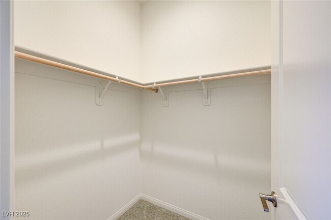 Building Photo - 555 Jerry Bird Ct