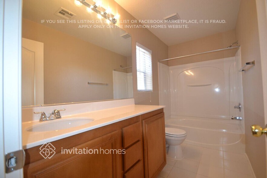 Building Photo - 4535 Pommerelle St