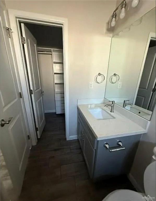 Building Photo - 20 Swallow Ave