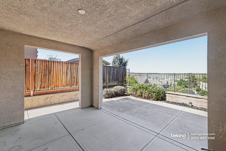 Building Photo - 6856 Syrah Dr