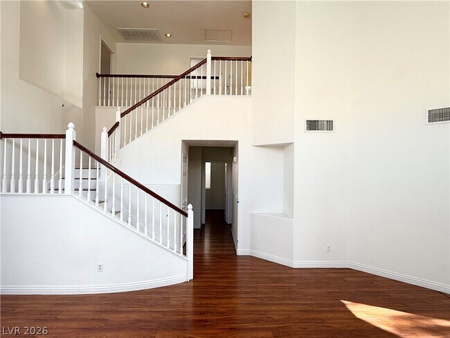 Building Photo - 705 Lexington Cross Dr