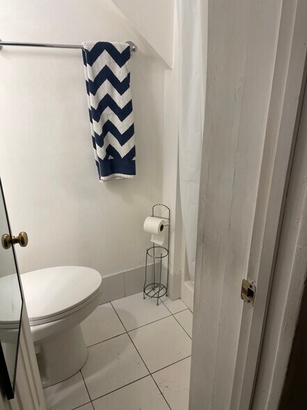 Building Photo - 6 Saint Gregory St