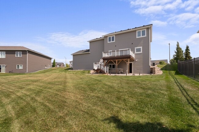 Building Photo - 3906 Lone Peak Dr