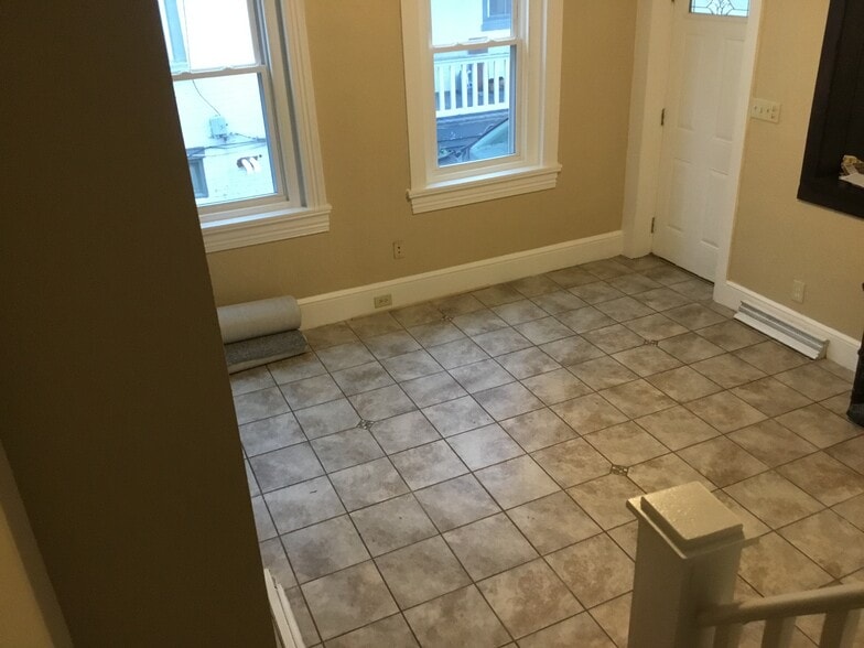 Building Photo - 275 Fayette St