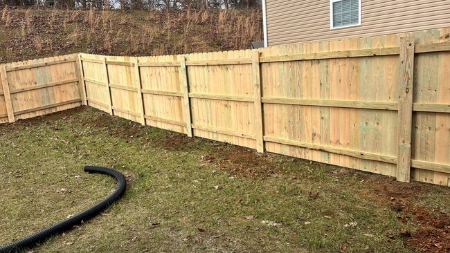 Building Photo - New Build in Fountain City- Fenced back yard!