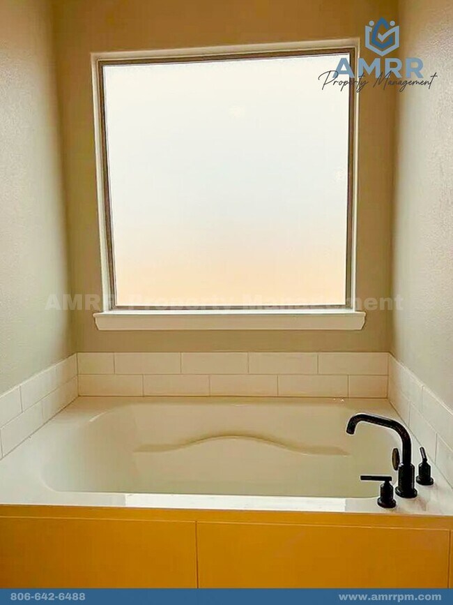 Building Photo - 7318 E County Rd 99