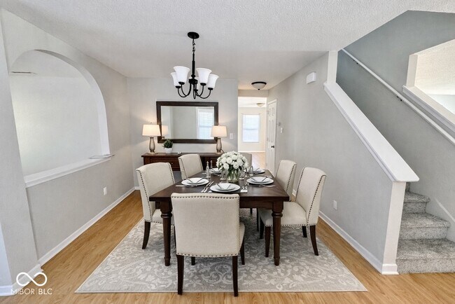 Building Photo - 12431 Teacup Way