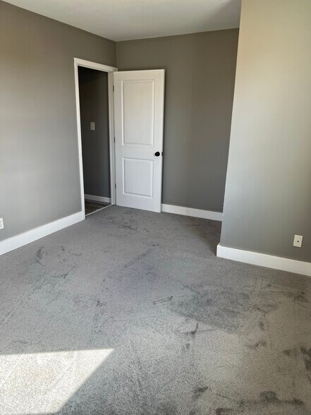 Building Photo - 1014 Pulaski Hwy