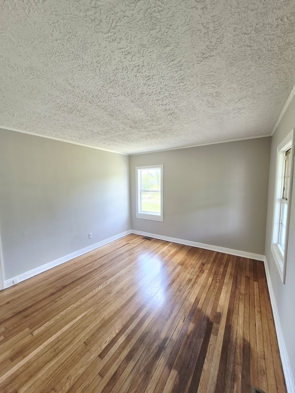 Building Photo - 2917 Creighton Rd