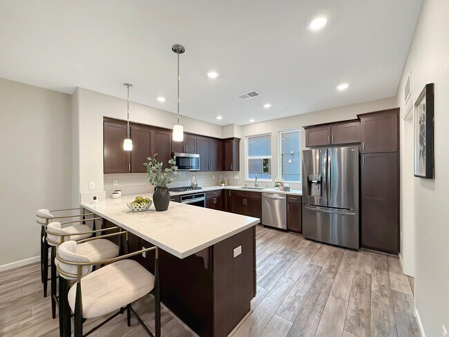 Building Photo - 262 Agustin Narvaez St