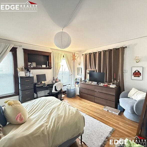 Building Photo - 55 Etna St