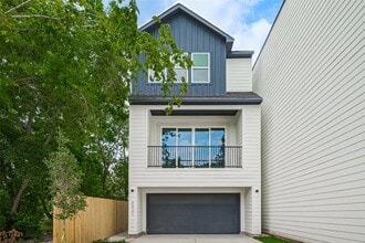 Building Photo - 6021 Maybell St