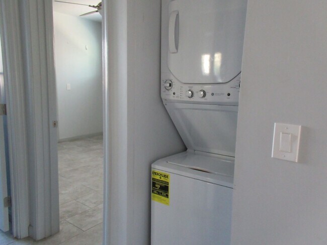 Building Photo - Charming Updated Patio Home in Historic District!