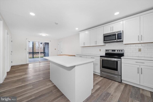 Building Photo - 119 Stoney Ridge Rd