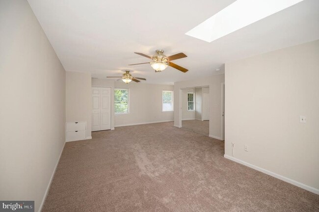 Building Photo - 5063 Tara Dr