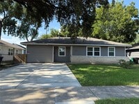 Building Photo - 1415 Regal St