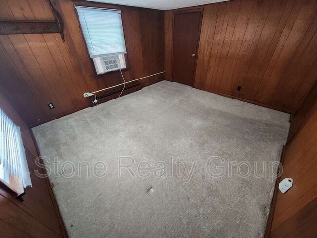 Building Photo - 235 S 24th St