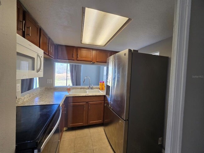 Building Photo - 475 Caribbean Dr