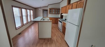 Building Photo - 9890 Eastwinds Dr
