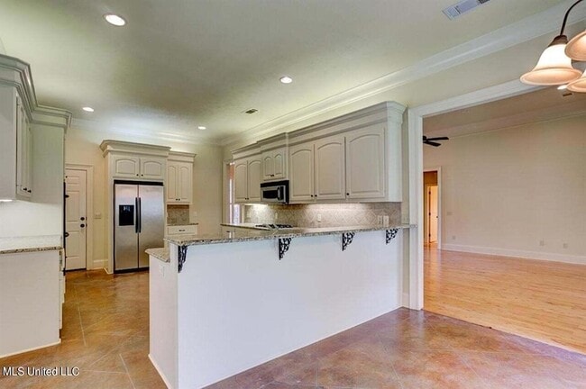 Building Photo - 143 Sonnett Cir
