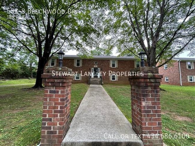 Building Photo - 583 Beechwood Dr