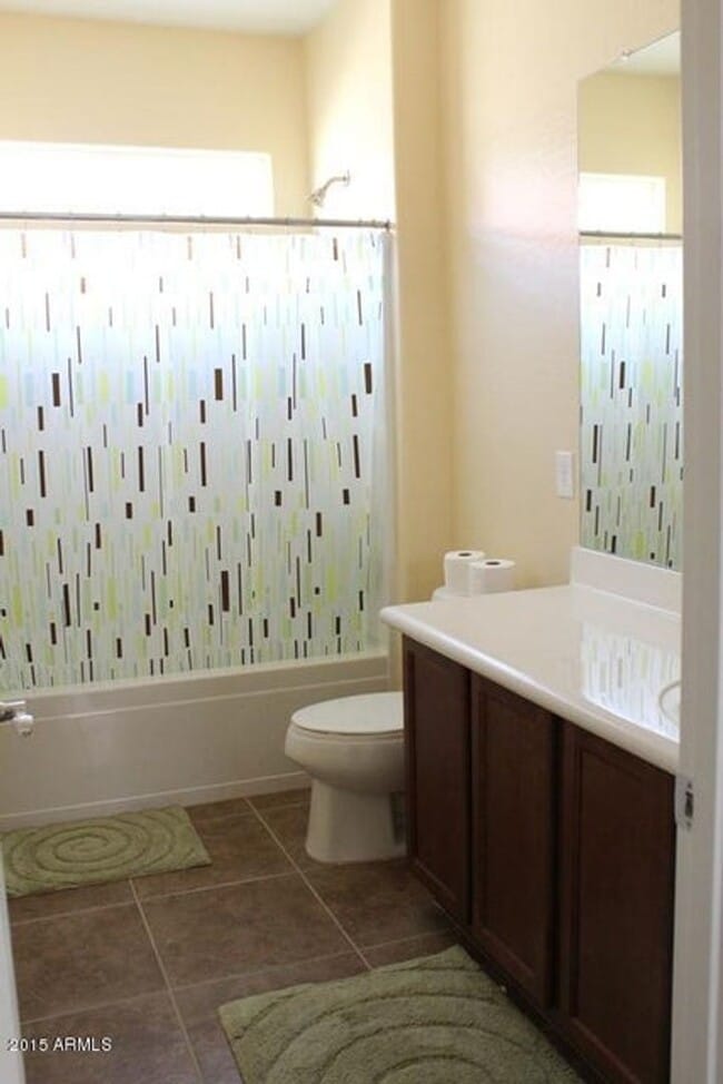 Building Photo - Beautiful 5 bed 3 bath home in Ocotillo Waters